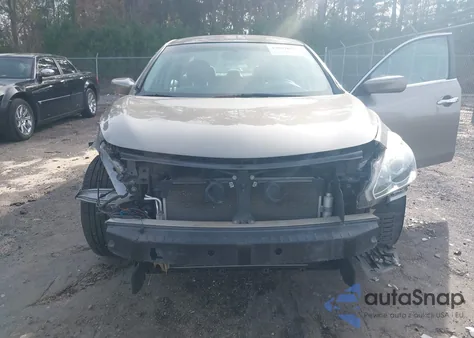 2015 Nissan Altima 2.5/2.5 S/2.5 Sl/2.5 Sv from USA, damaged, VIN 1N4AL3AP3FN886714